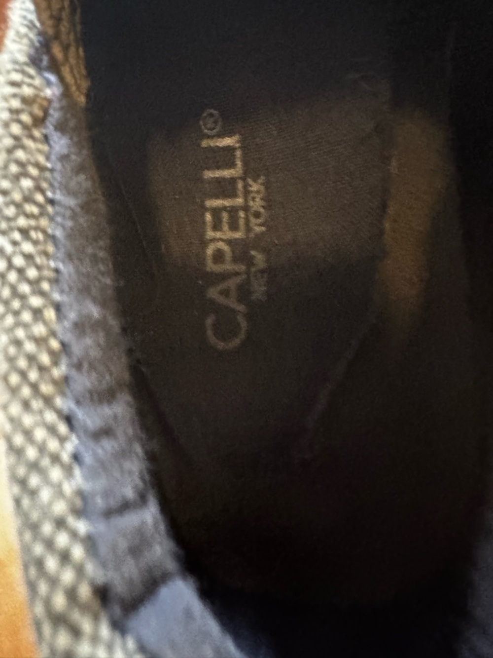 5/$25 EUC Kids Slip-On Canvas Sneakers - Gray Toddler Size 9 - Picture 5 of 7